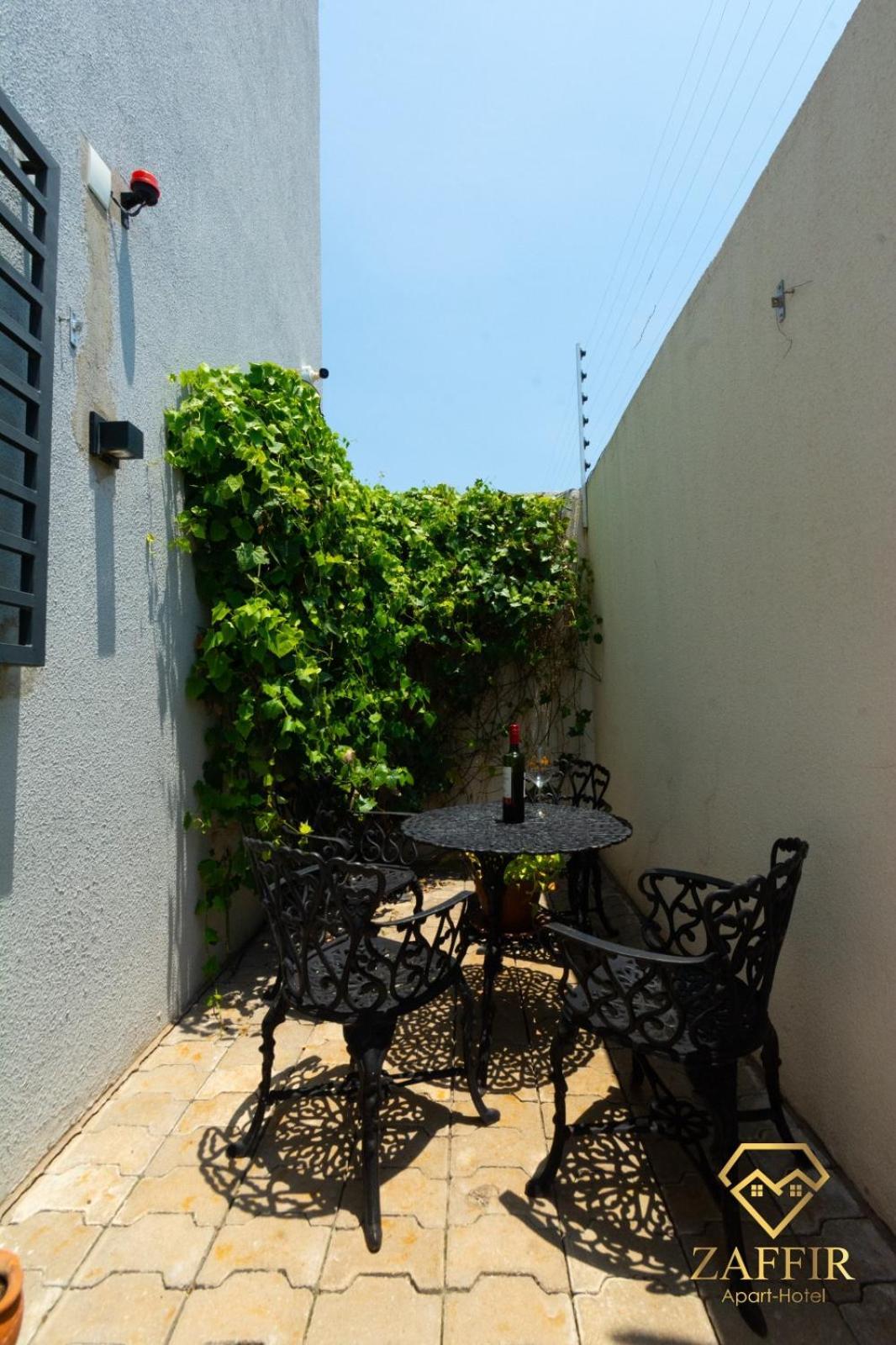 Zaffir Apartment